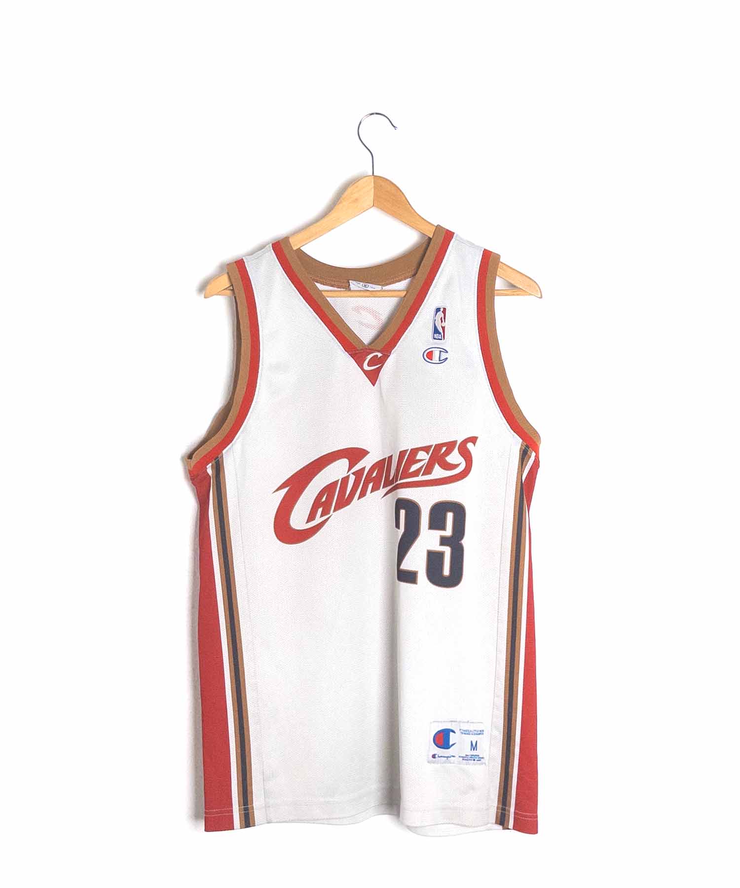 Canotta Basket Cavaliers Champion-Champion-fronte.jpg; Canotta Basket Cavaliers Champion-Champion-retro.jpg