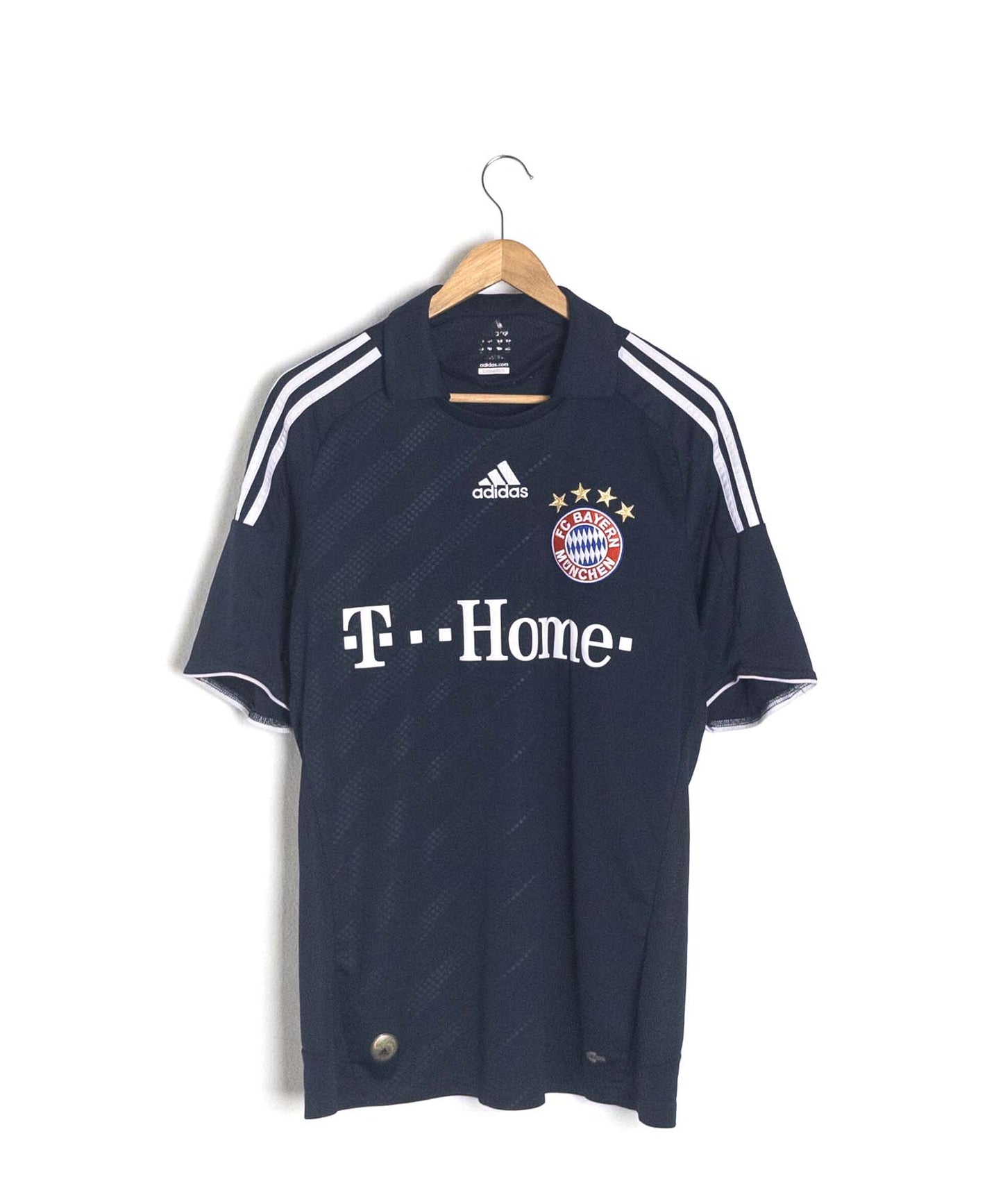 Maglia Calcio Bayern Monaco Adidas-Adidas-fronte.jpg; Maglia Calcio Bayern Monaco Adidas-Adidas-retro.jpg