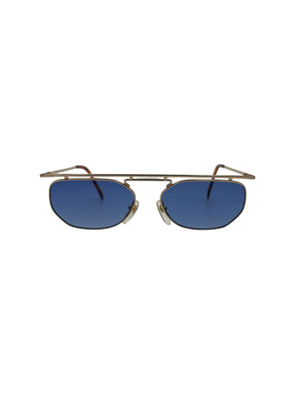 Essence